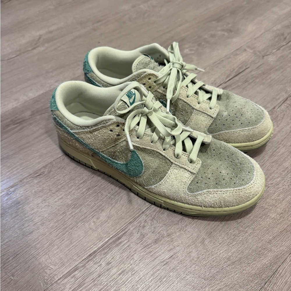 Nike Dunk Low Olive Aura